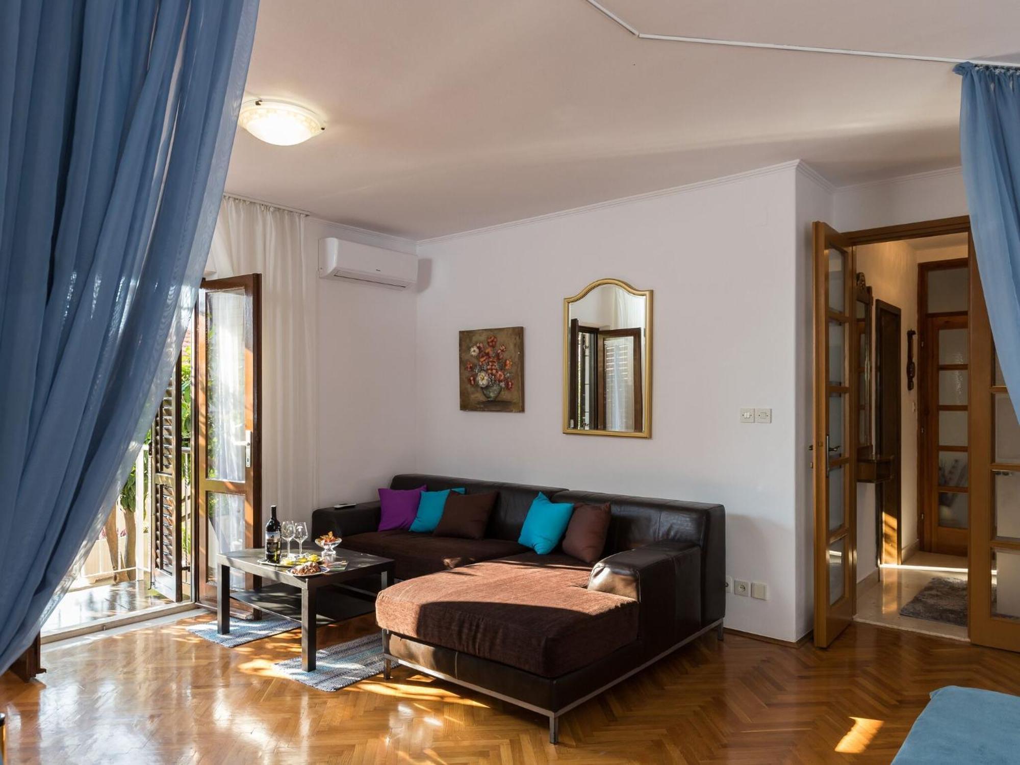 Apartment Vukic - Studio Apartment With Terrace And Garden View Dubrovnik Buitenkant foto